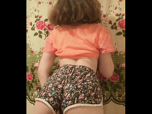 ❤️ Sexet ung babe laver en striptease ved at filme sine shorts på kamera ️❌ Fucking video at da.pornolymp.ru