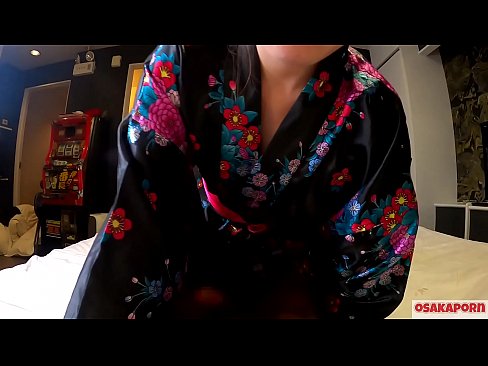 ❤️ Ung cosplay pige elsker sex til orgasme med en sprøjte i en hestepige og et blowjob. Asiatisk pige med behåret fisse og smukke bryster i traditionel japansk kostume i amatørvideo, der viser onani med fucklegetøj. Sakura 3 OSAKAPORN. ️❌ Fucking video at da.pornolymp.ru