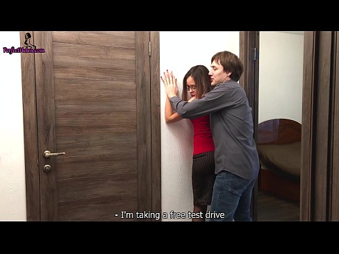 ❤️ Sexet ejendomsmægler sensuelt Jerks hendes fisse og knepper mens hun sælger sin lejlighed - Krempai ️❌ Fucking video at da.pornolymp.ru