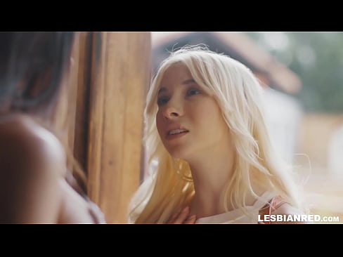 ❤️ Pige kommer hjem et par måneder senere og ender med at spise sin stedmors fisse ️❌ Fucking video at da.pornolymp.ru